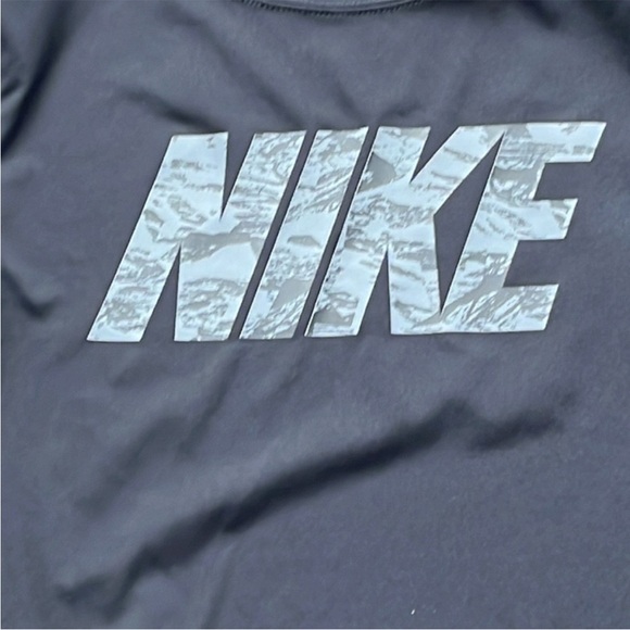 Nike Dri fit Size Large Boys Top Like New
NWOT large - Picture 2 of 8